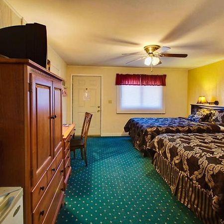 Margaretville Motel Room photo