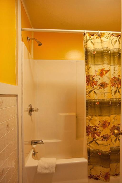 Margaretville Motel Room photo